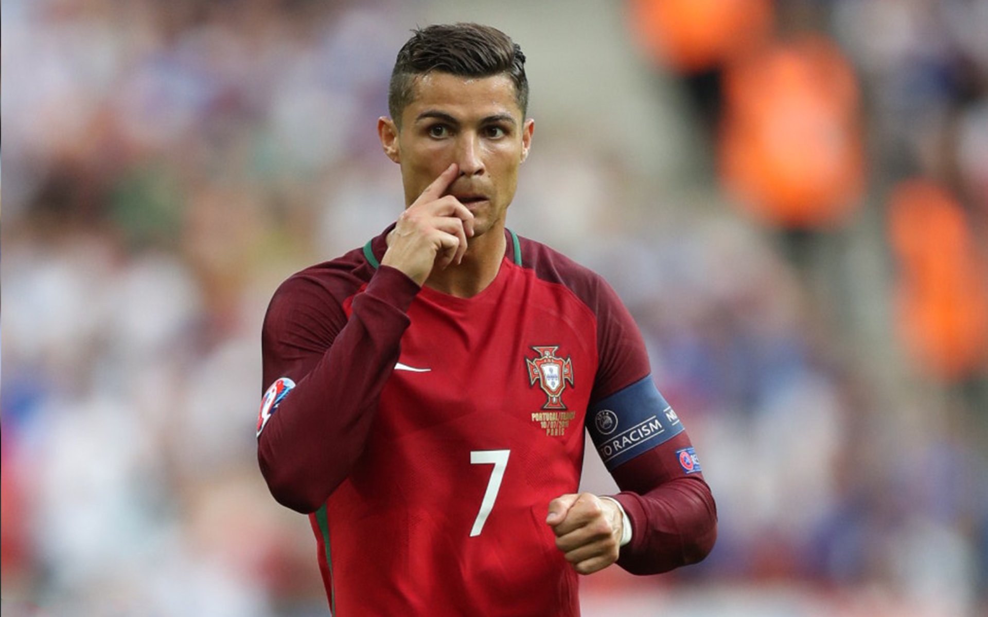 《FIFA》电竞世界杯与《实况足球》世界赛的足球电竞对比，实况足球和fifa足球世界有什么区别