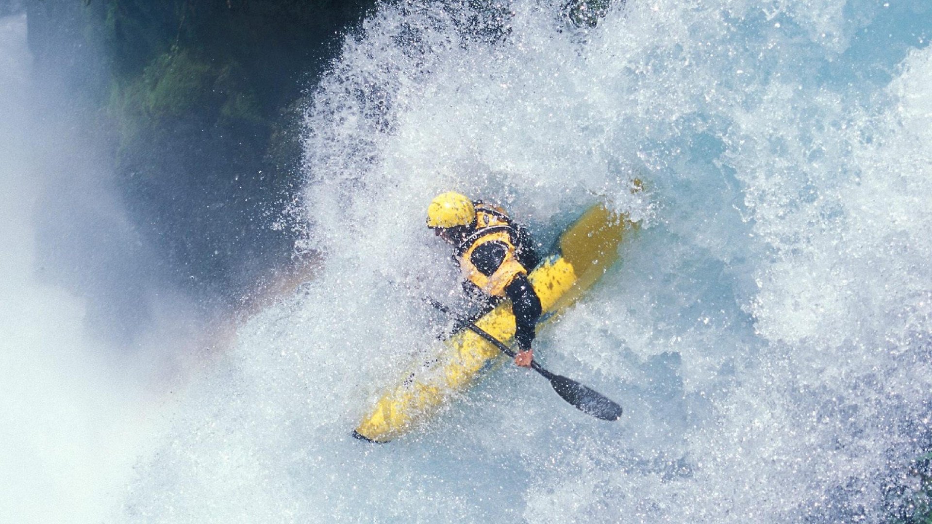 决战时刻：季后赛激烈对抗的精彩瞬间，决赛战况